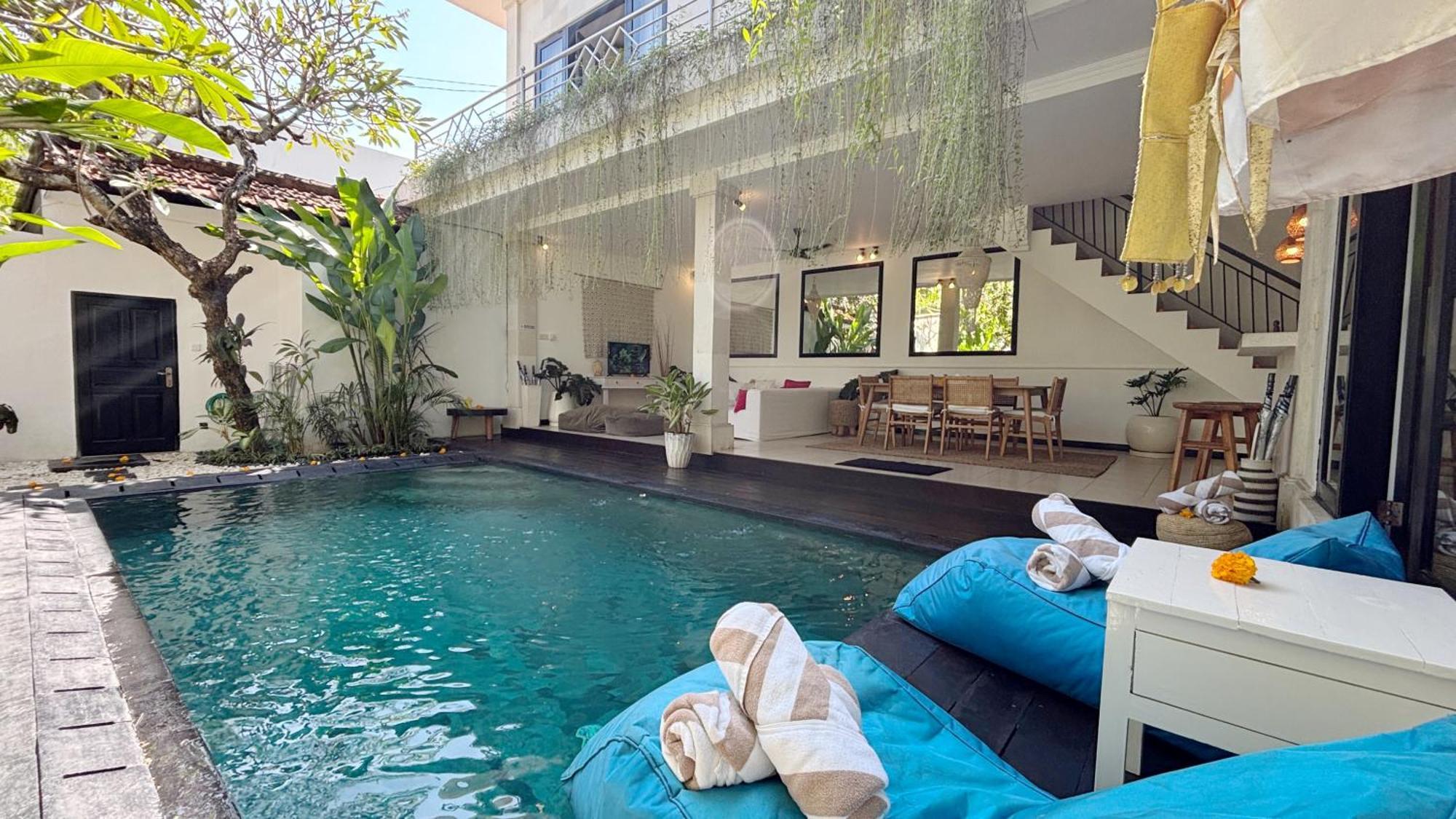 Villa Mandari *